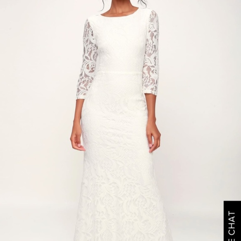 Lulu’s Adley White Lace Maxi